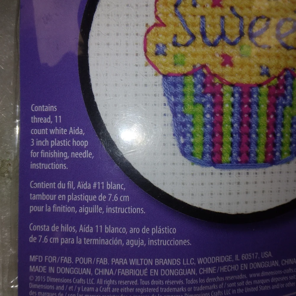 Dimensions Counted Cross Stitch Embroidery kit Cupcake 72-73599